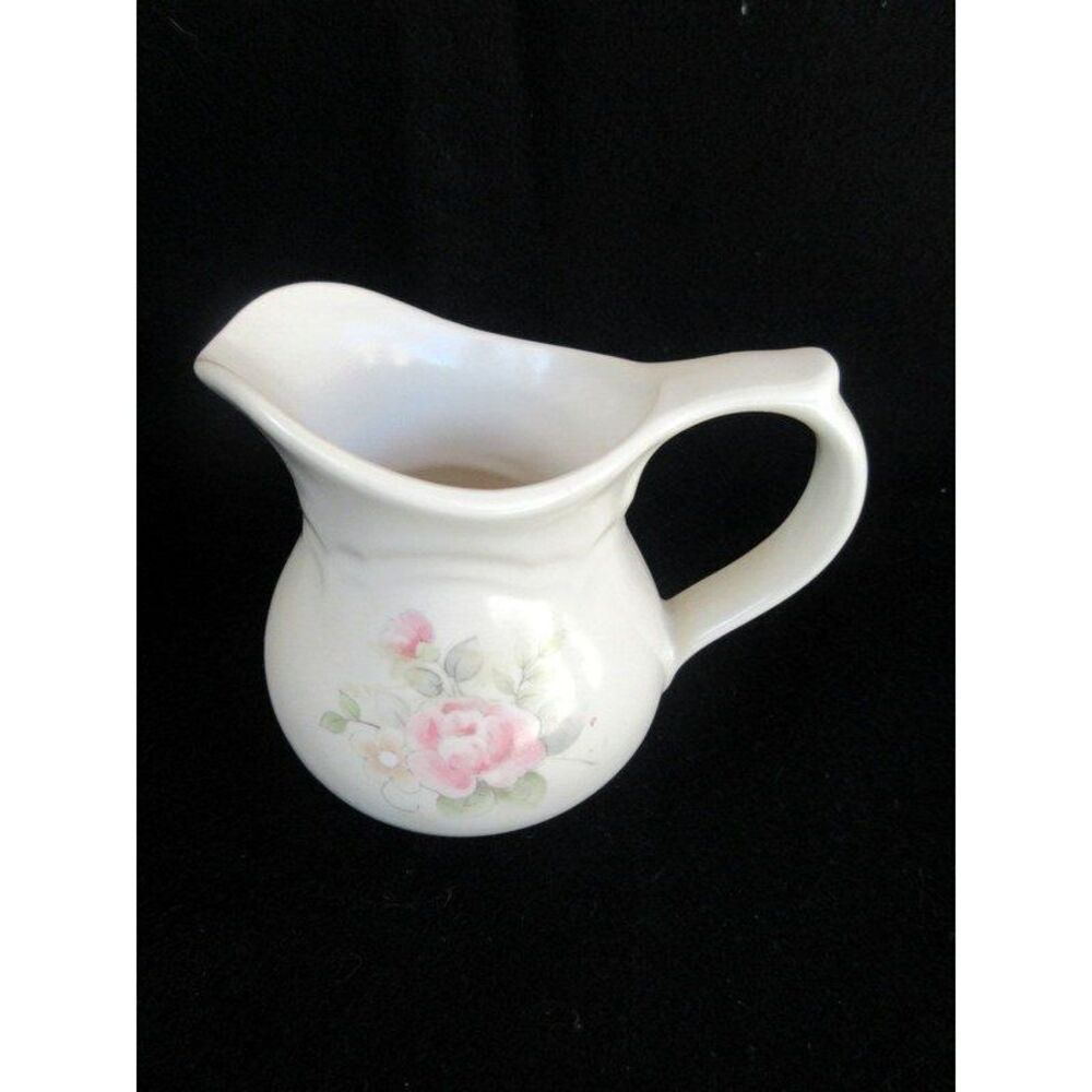 Pfaltzgraff Tea Rose Creamer/Pitcher Pink Roses/Blue Flowers‎ Scalloped
